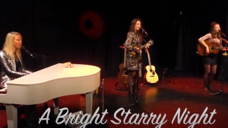 trailer A Bright Starry Night 