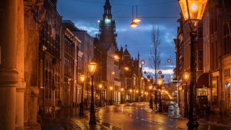 De Nieuwe Oude Stad (ode aan Leiden; voor PS Theater)